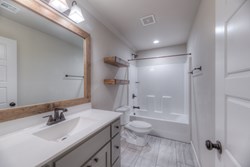 211 E 128th Pl S, Jenks