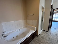 413 NW 143rd St, Edmond
