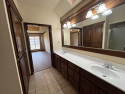 413 NW 143rd St, Edmond