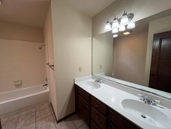 413 NW 143rd St, Edmond