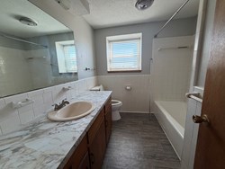 2616 Elwood Dr (MKT ONLY), Edmond