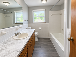 2616 Elwood Dr (MKT ONLY), Edmond