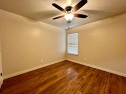 1604 Dorothy Dr, Moore