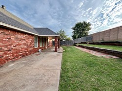 1604 Dorothy Dr, Moore