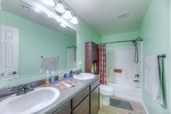 952 E 147th St S, Glenpool