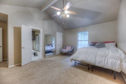 8632 S Braden Ave, Tulsa
