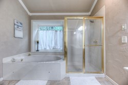 8632 S Braden Ave, Tulsa