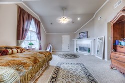 8632 S Braden Ave, Tulsa