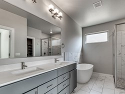 15400 Caspian Ln, Edmond
