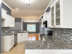 7908 Woodbend Ln, Oklahoma City