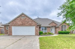 2340 Chadwick Dr, Norman
