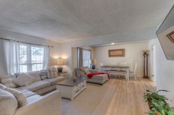 3722 E 85th Pl, Tulsa