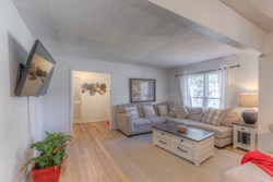 3722 E 85th Pl, Tulsa