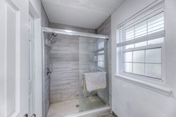 3722 E 85th Pl, Tulsa