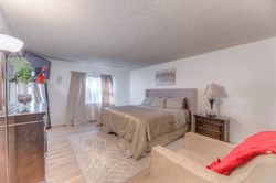 3722 E 85th Pl, Tulsa