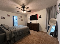 1034 W Kyle Way, Mustang