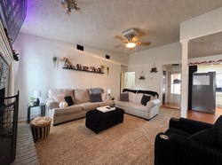 1034 W Kyle Way, Mustang