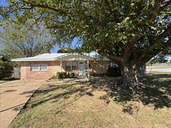 1704 Wind Hill Rd, Norman