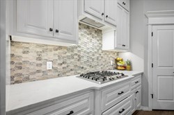 712 NW 199th St, Edmond