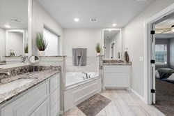 712 NW 199th St, Edmond