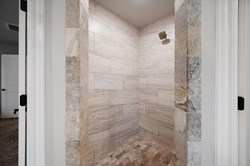 712 NW 199th St, Edmond