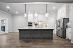 712 NW 199th St, Edmond