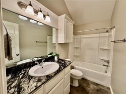 1101 Merlin Dr, Norman
