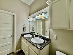 1103 Merlin Dr, Norman