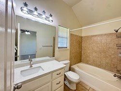 17609 Gold Dr, Edmond