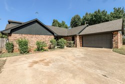 1321 Harding Ave, Edmond