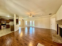 400 Pacific Crest Trail, Edmond