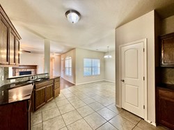 400 Pacific Crest Trail, Edmond