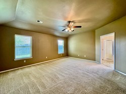 400 Pacific Crest Trail, Edmond