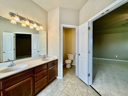 400 Pacific Crest Trail, Edmond