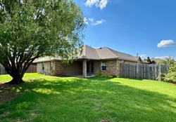 400 Pacific Crest Trail, Edmond