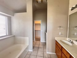 16224 Panther Way, Edmond