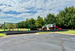 422 Oregon Trl, Edmond