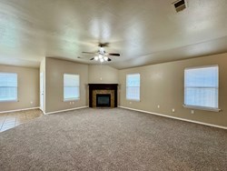 422 Oregon Trl, Edmond