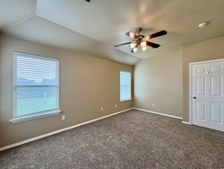 422 Oregon Trl, Edmond