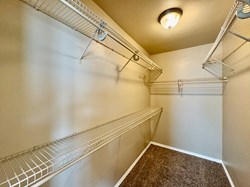 422 Oregon Trl, Edmond