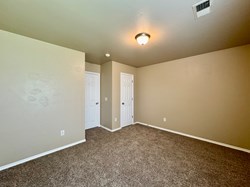 422 Oregon Trl, Edmond