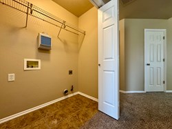 422 Oregon Trl, Edmond