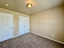 422 Oregon Trl, Edmond