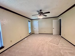 1037 NW 166th St, Edmond