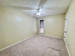 1037 NW 166th St, Edmond