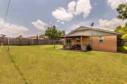 820 S Highland Dr, Mustang