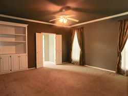 10400 Whitechapel St, Oklahoma City