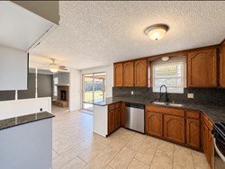 1054 Cumberland Mansion, Yukon
