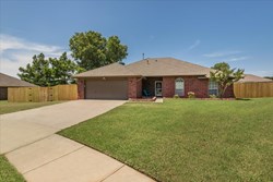 429 E Magnolia Ter, Mustang