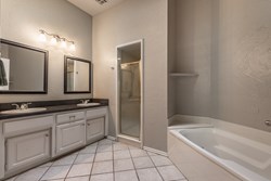 1809 Courtney Ln, Edmond